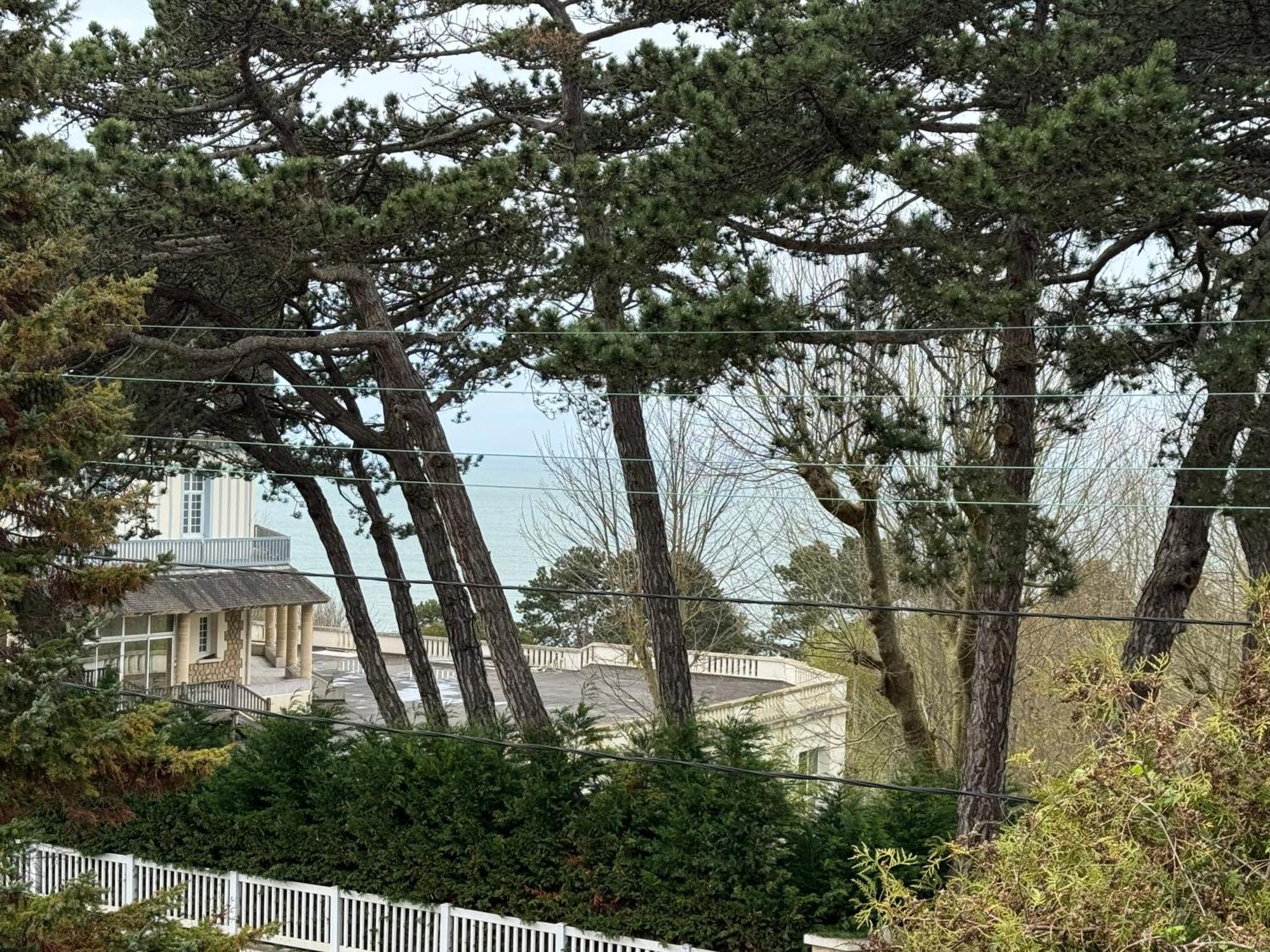Appartement A 2 Min Des Plages Trouville-sur-Mer Bagian luar foto
